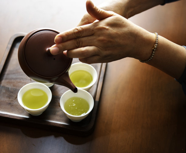 那些熬過(guò)10年的餐飲老板有必要請(qǐng)傳記作家代寫回憶錄嗎？